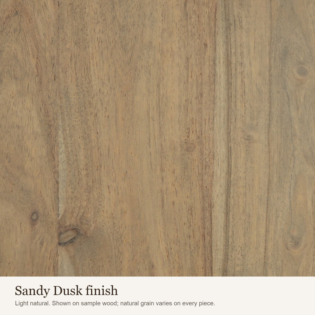 Sandy Dusk finish swatch: close-up of the light natural wood colour and grain