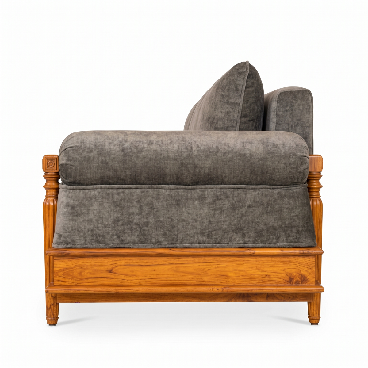 Iver Vale Sofa — White background angle 4