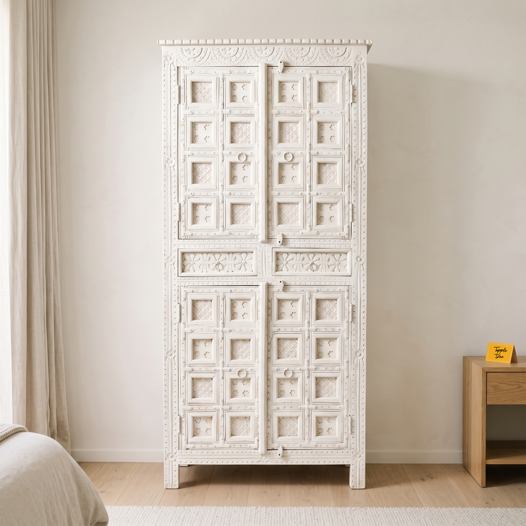 Kestrel Meadow Wardrobe — Lifestyle angle 1