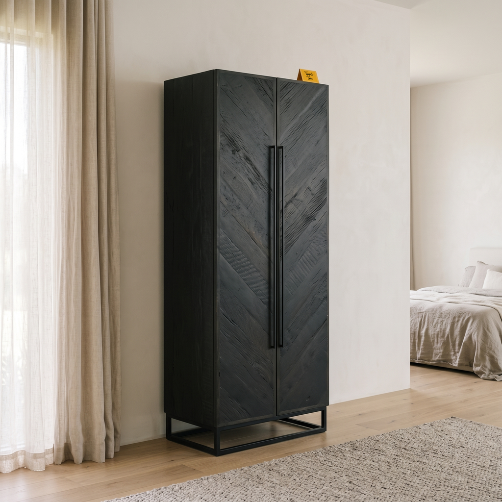 Linden Vale Wardrobe — Lifestyle angle 2